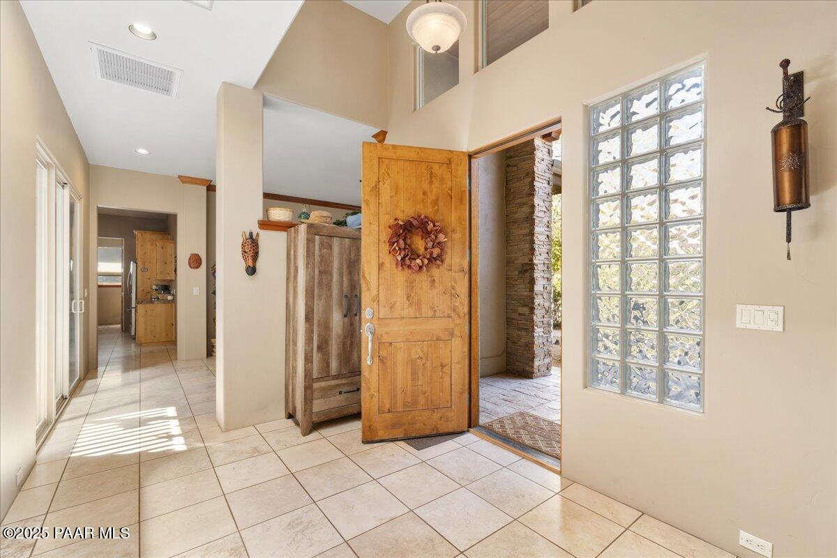 2984 La Questa Prescott, AZ 86305 - Photo 3 of 63 Foyer - 2984 La Questa