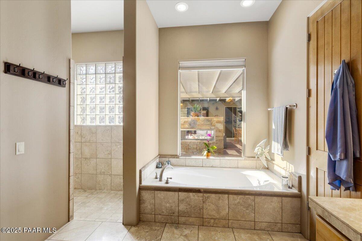 2984 La Questa Prescott, AZ 86305 - Photo 9 of 63 Primary Suite - 2984 La Questa