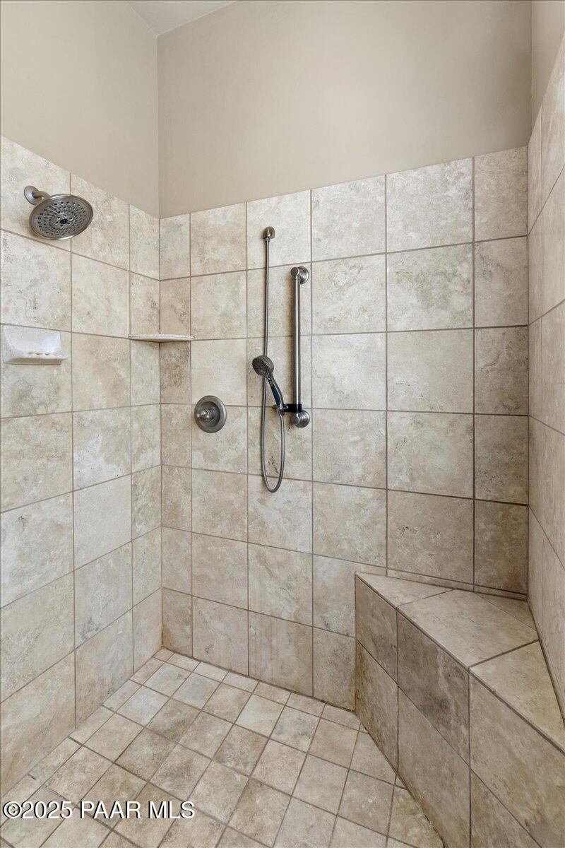 2984 La Questa Prescott, AZ 86305 - Photo 10 of 63 Primary Suite - 2984 La Questa