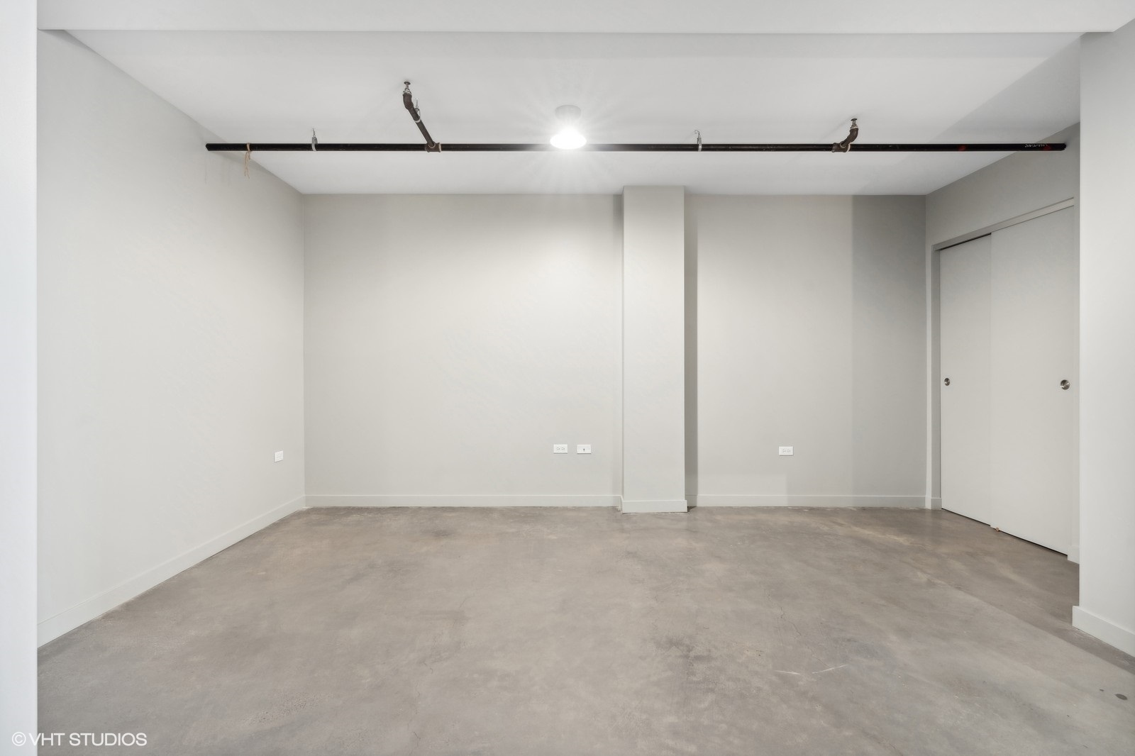 1241 North Milwaukee Avenue, Unit 404 Chicago, IL 60622 - Photo 8 of 11 a view of small space