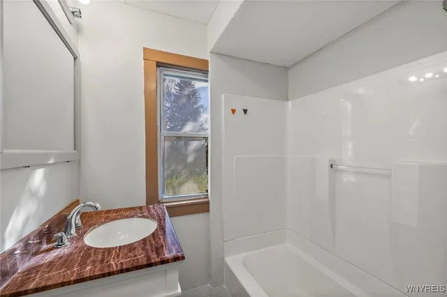 $209,900 | 609 Elmwood Avenue, Niagara Falls, NY 14301