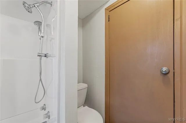 $209,900 | 609 Elmwood Avenue, Niagara Falls, NY 14301