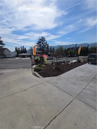 $4,300 | 2515 B Foothill Boulevard, La Crescenta, CA 91214