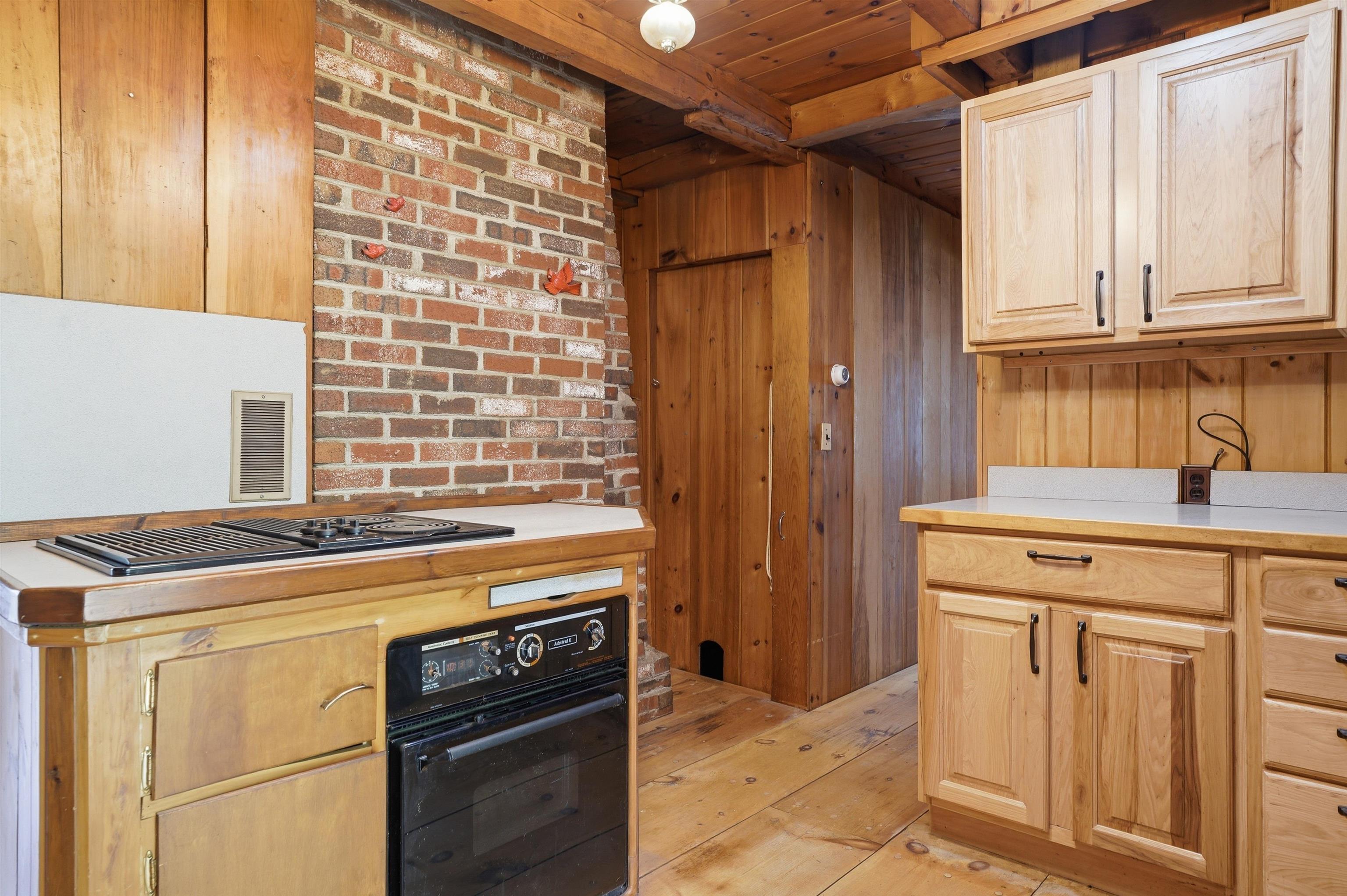 52 Nevins Road Hollis, NH 03049 - Photo 4 of 32