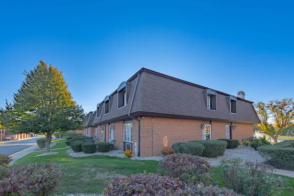 $238,000 | 3232 Chestnut Drive, Flossmoor, IL 60422