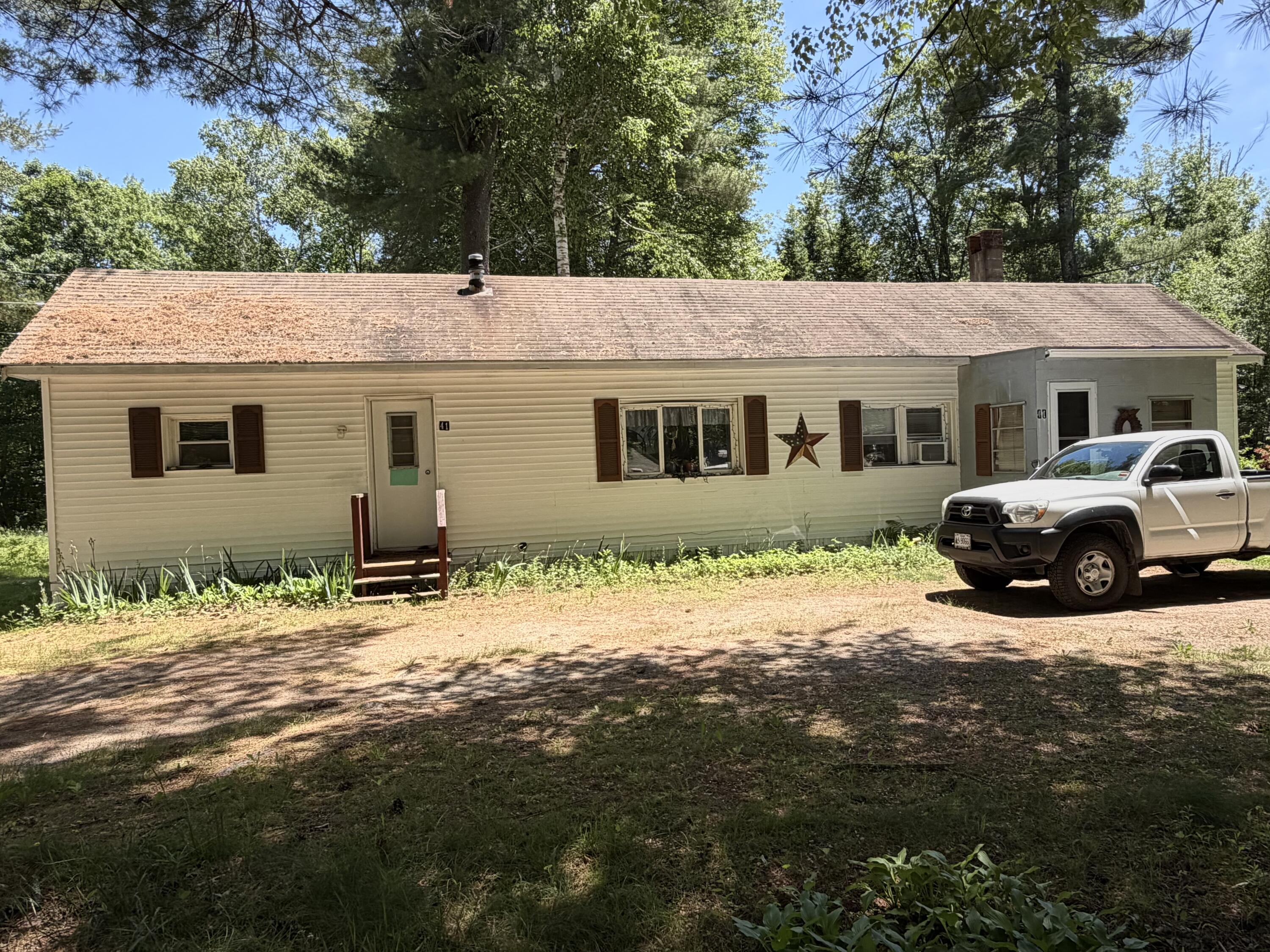 41 Town Farm Road Buxton, ME 04093 - Photo 1 of 13 Exterior Front