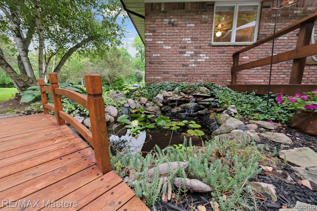 21610 Otter Road Belleville, MI 48111 - Photo 24 of 35