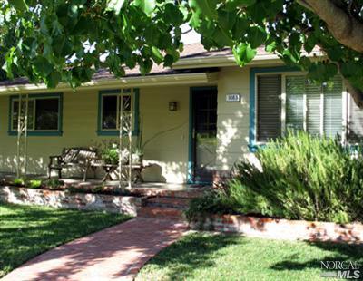 1663 Norte Way Santa Rosa, CA 95404 - Photo 2 of 7 a front view of a house with a yard