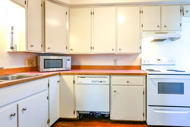 $340,000 | 11 Jackson Street, South Portland, ME 04106