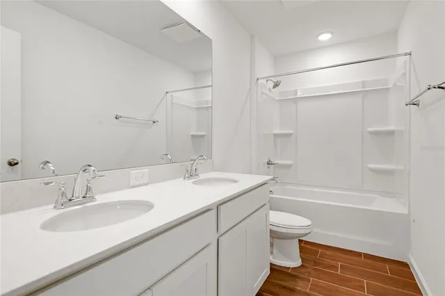 $462,416 | 183 Flag Lilly Lane, Umatilla, FL 32784