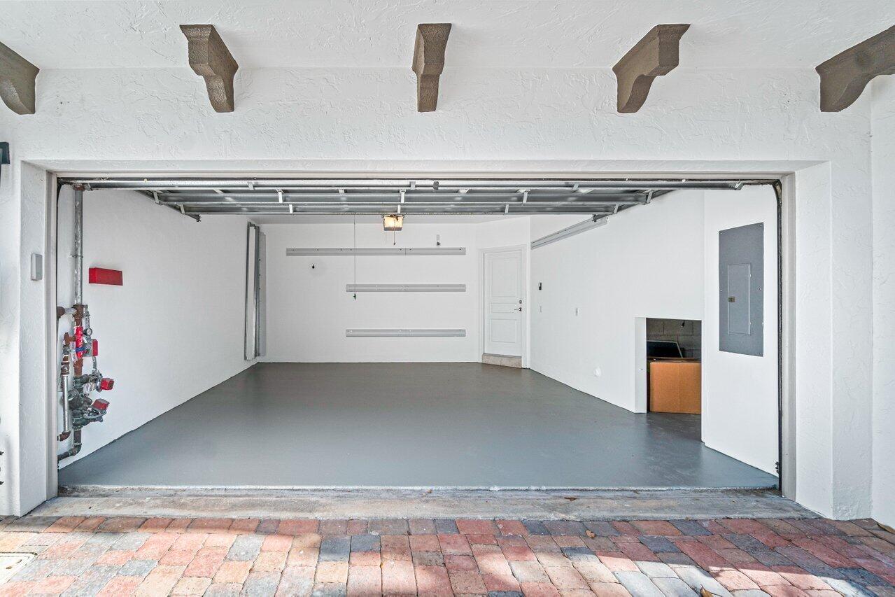 605 Renaissance Way Delray Beach, FL 33483 - Photo 29 of 36 garage