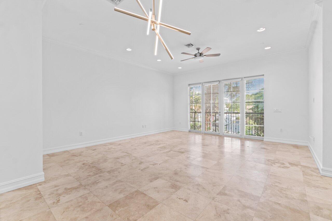 605 Renaissance Way Delray Beach, FL 33483 - Photo 4 of 36 living room