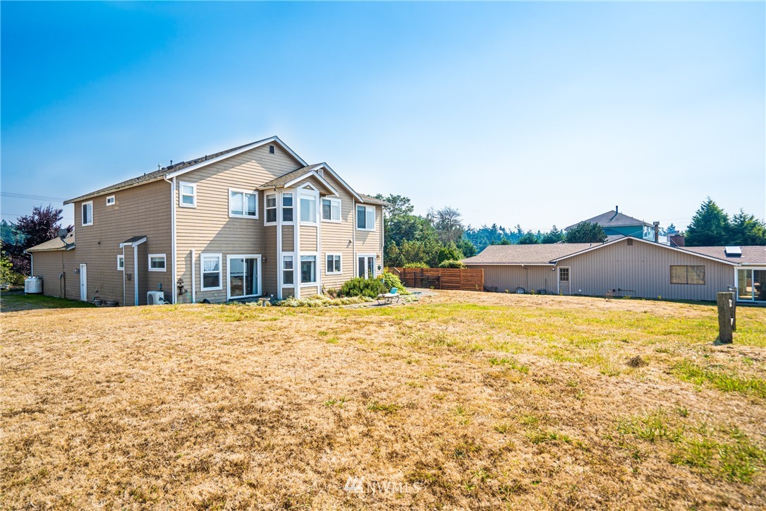 2043 West Beach Road Oak Harbor, WA 98277 - Photo 36 of 36 Gallery Image 36
