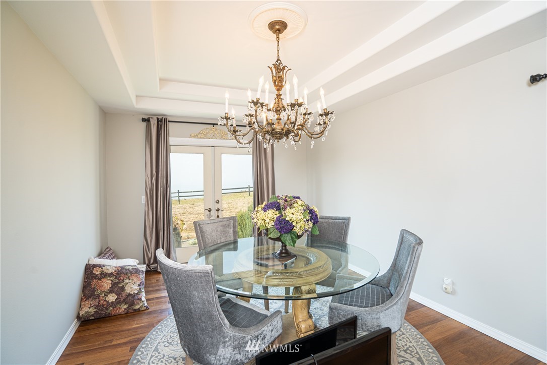 2043 West Beach Road Oak Harbor, WA 98277 - Photo 10 of 36 Gallery Image 10