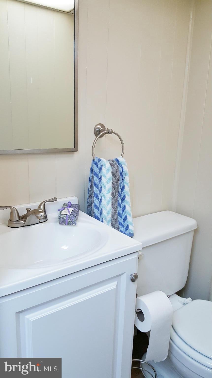 8605 Oak Road Baltimore, MD 21234 - Photo 18 of 29 Half-bath in lower level