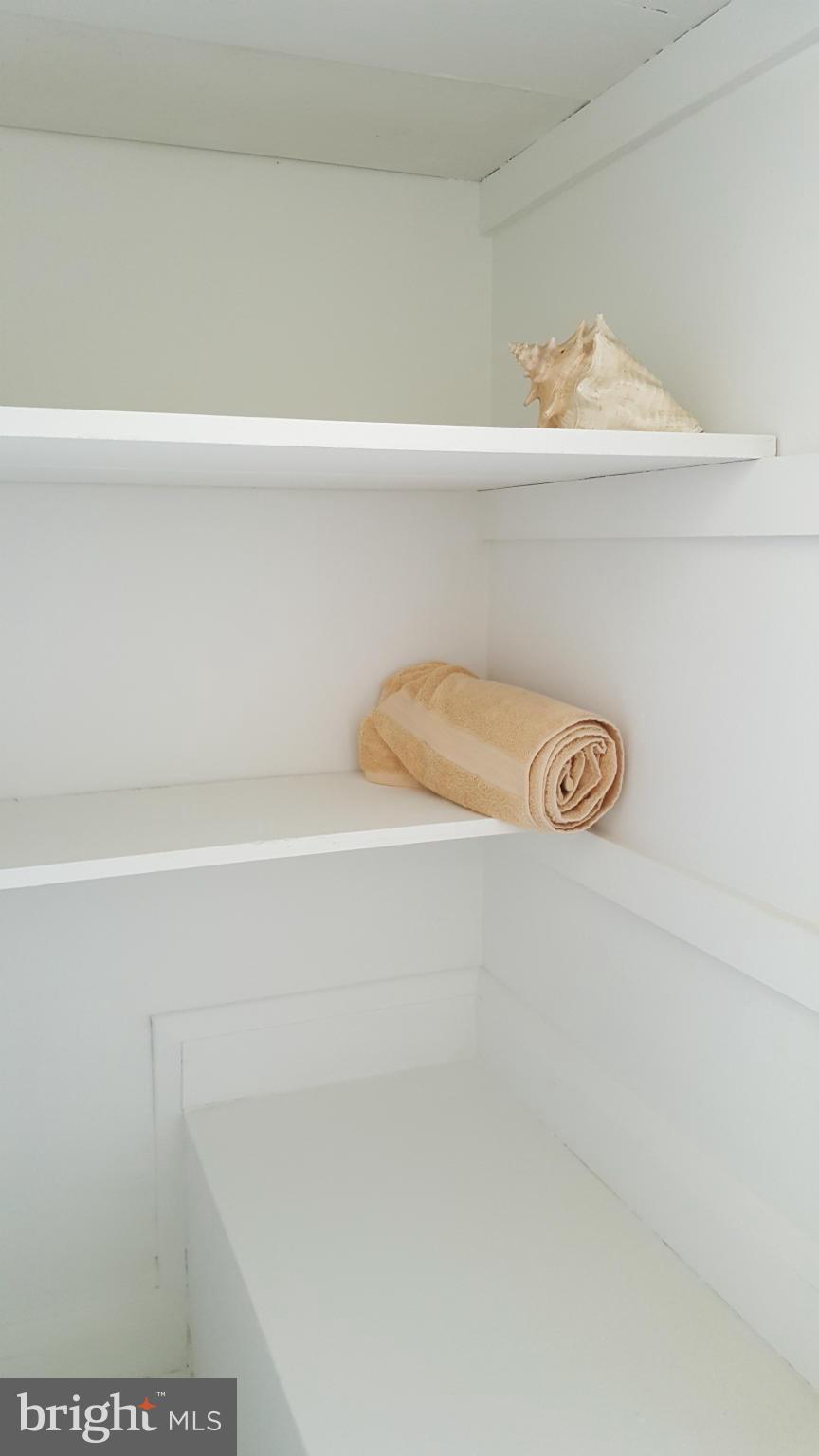8605 Oak Road Baltimore, MD 21234 - Photo 8 of 29 Linen closet