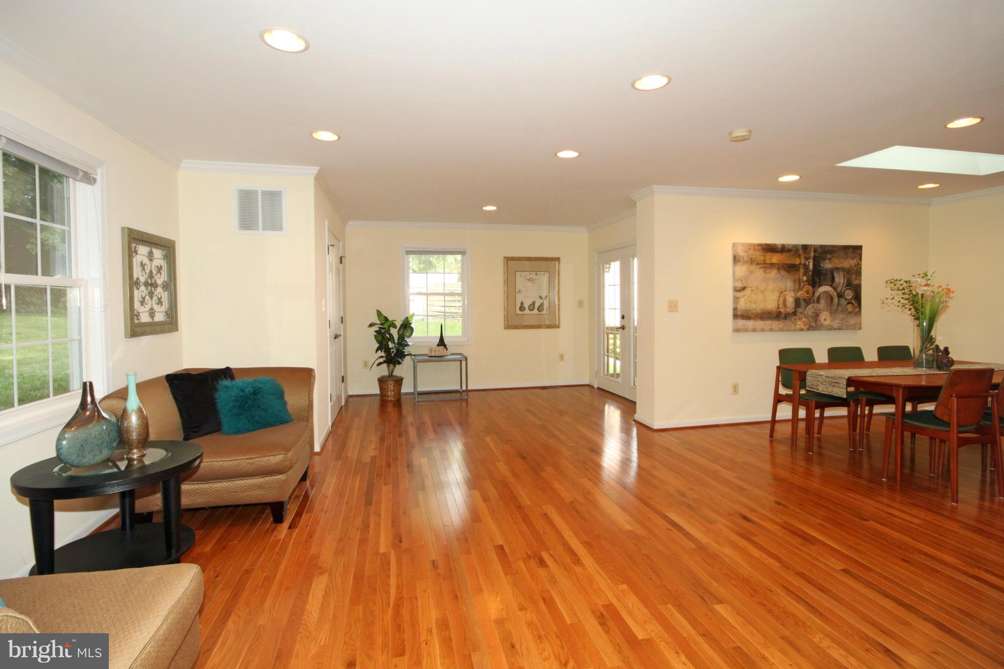 5638 Ravenel Lane Springfield, VA 22151 - Photo 6 of 30 Interior (General)