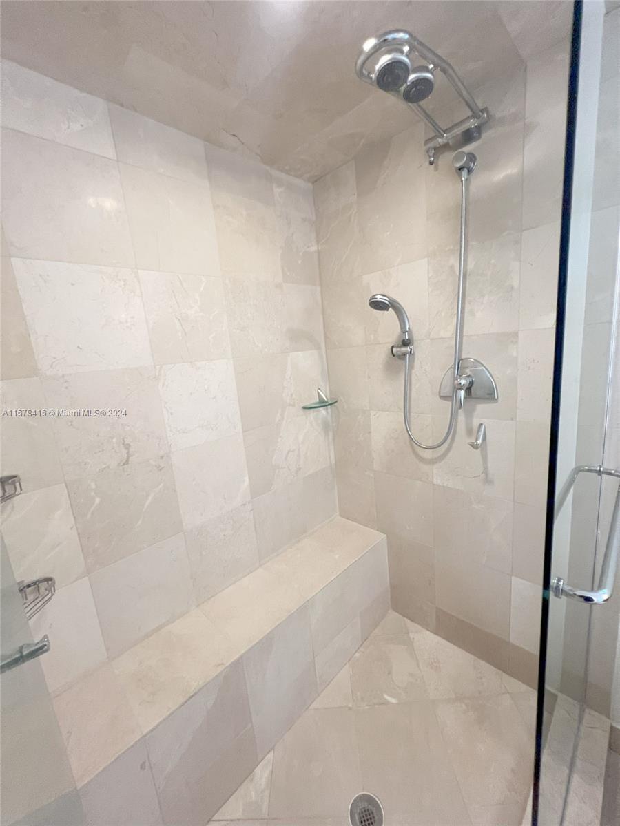 1418 Southwest 103rd Avenue Miami, FL 33174 - Photo 11 of 40 Gallery Image 11