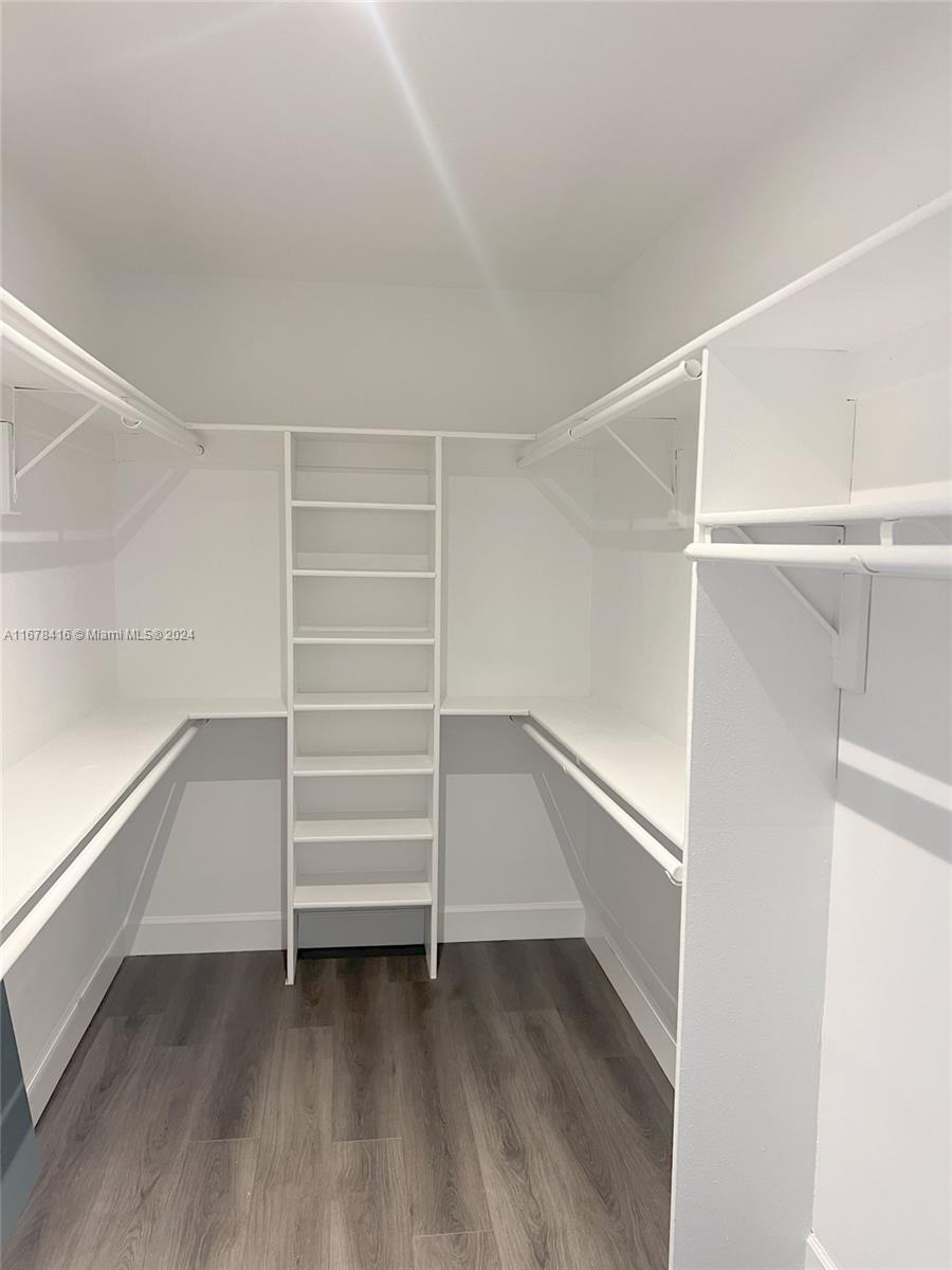 1418 Southwest 103rd Avenue Miami, FL 33174 - Photo 19 of 40 Gallery Image 19