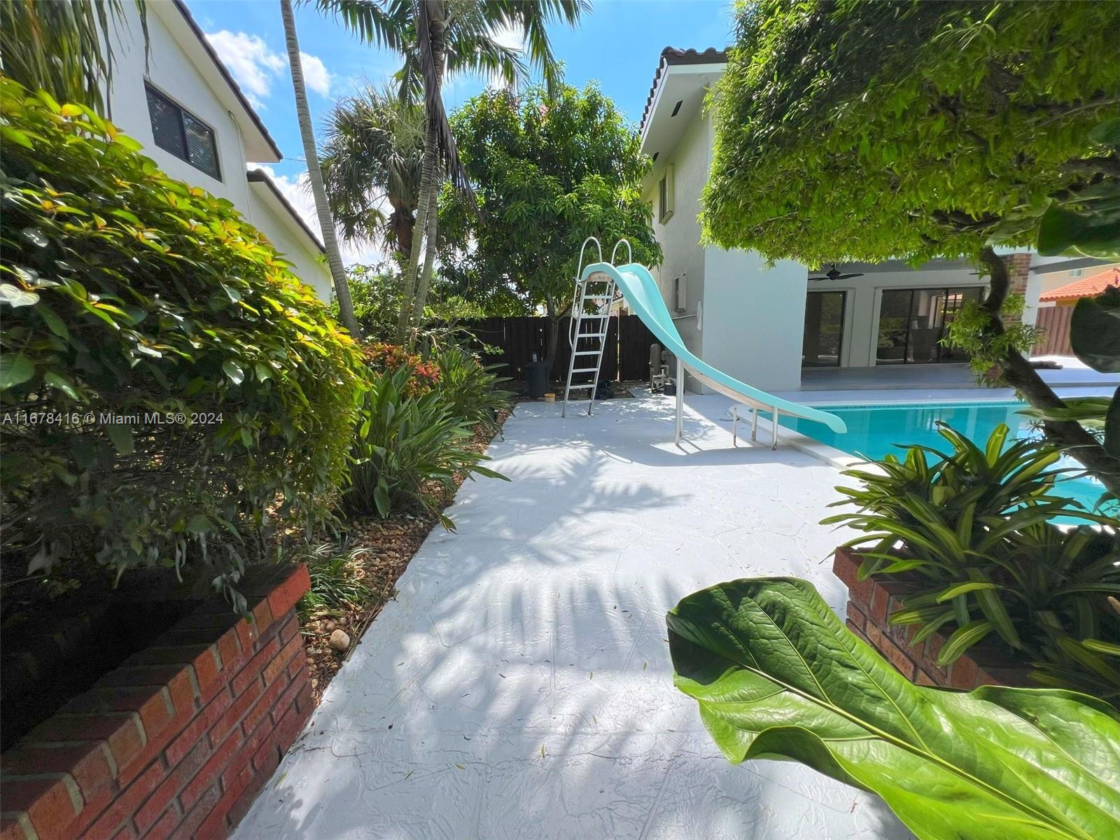 1418 Southwest 103rd Avenue Miami, FL 33174 - Photo 36 of 40 Gallery Image 36