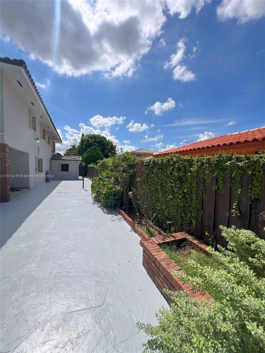 1418 Southwest 103rd Avenue Miami, FL 33174 - Photo 39 of 40 Gallery Image 39