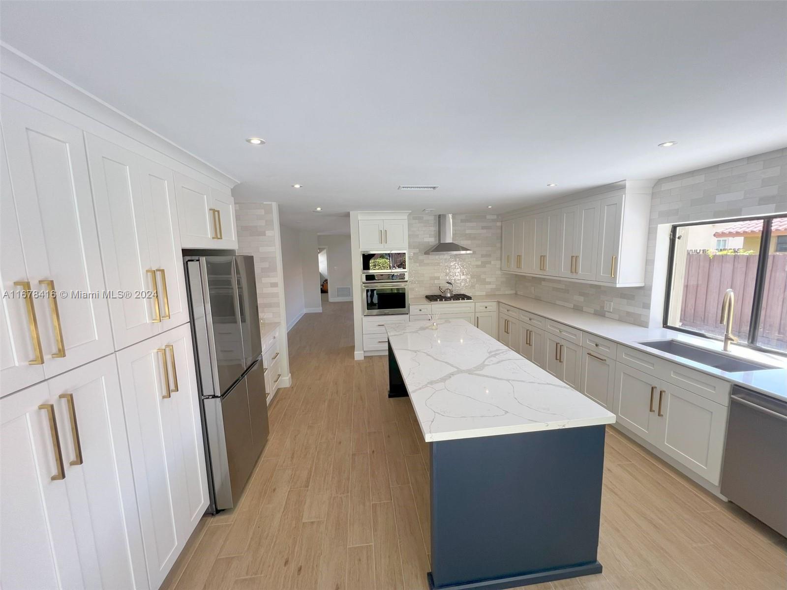 1418 Southwest 103rd Avenue Miami, FL 33174 - Photo 7 of 40 Gallery Image 7