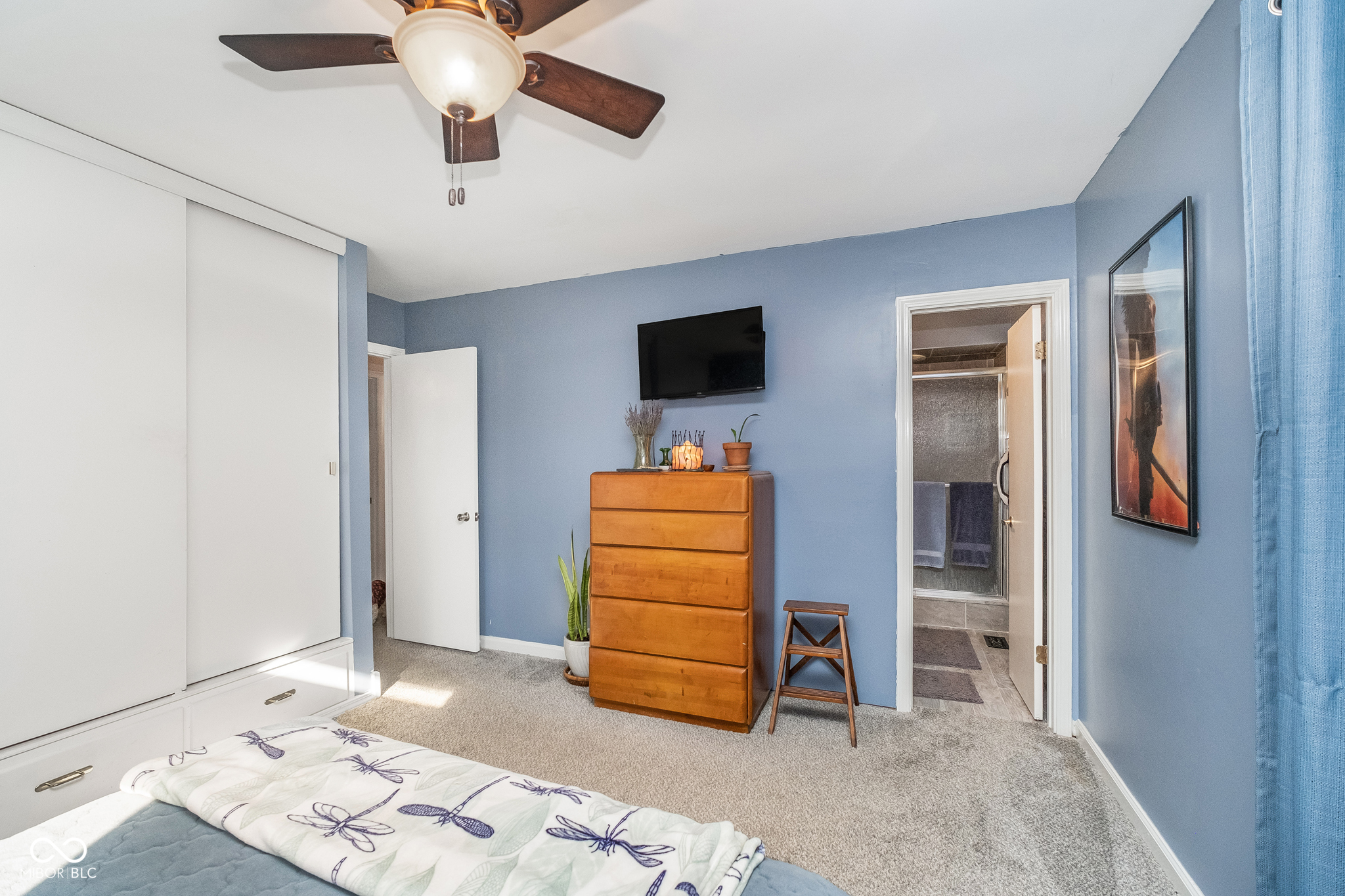8995 Spring Mill Road Indianapolis, IN 46260 - Photo 17 of 29 Gallery Image 17