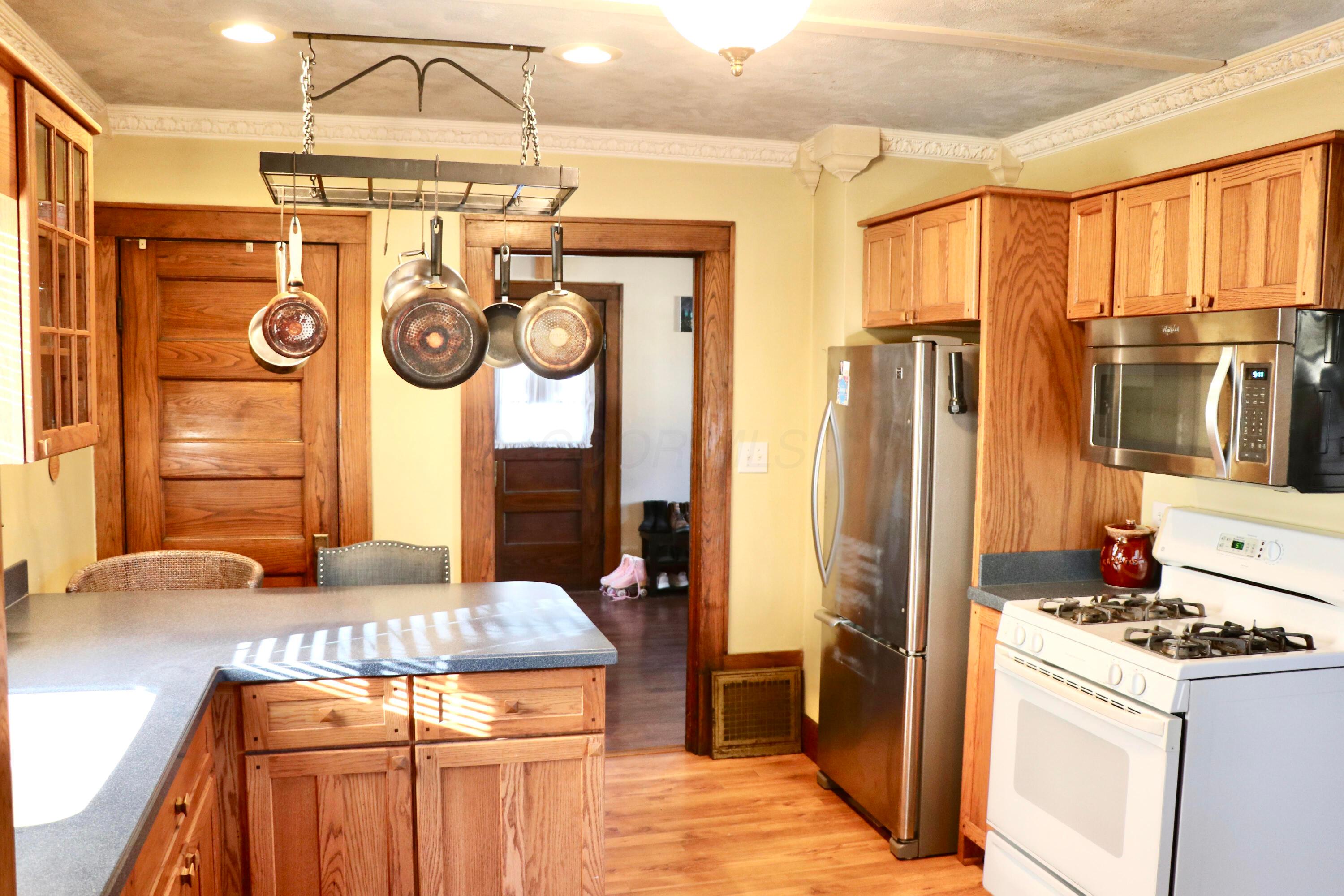 245 Rugg Avenue Newark, OH 43055 - Photo 9 of 24 Kitchen