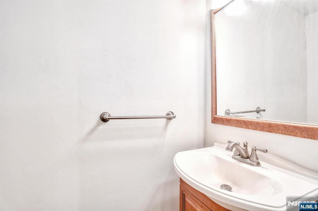 41 Fairmount Avenue, Unit 17B Hackensack, NJ 07601 - Photo 9 of 15