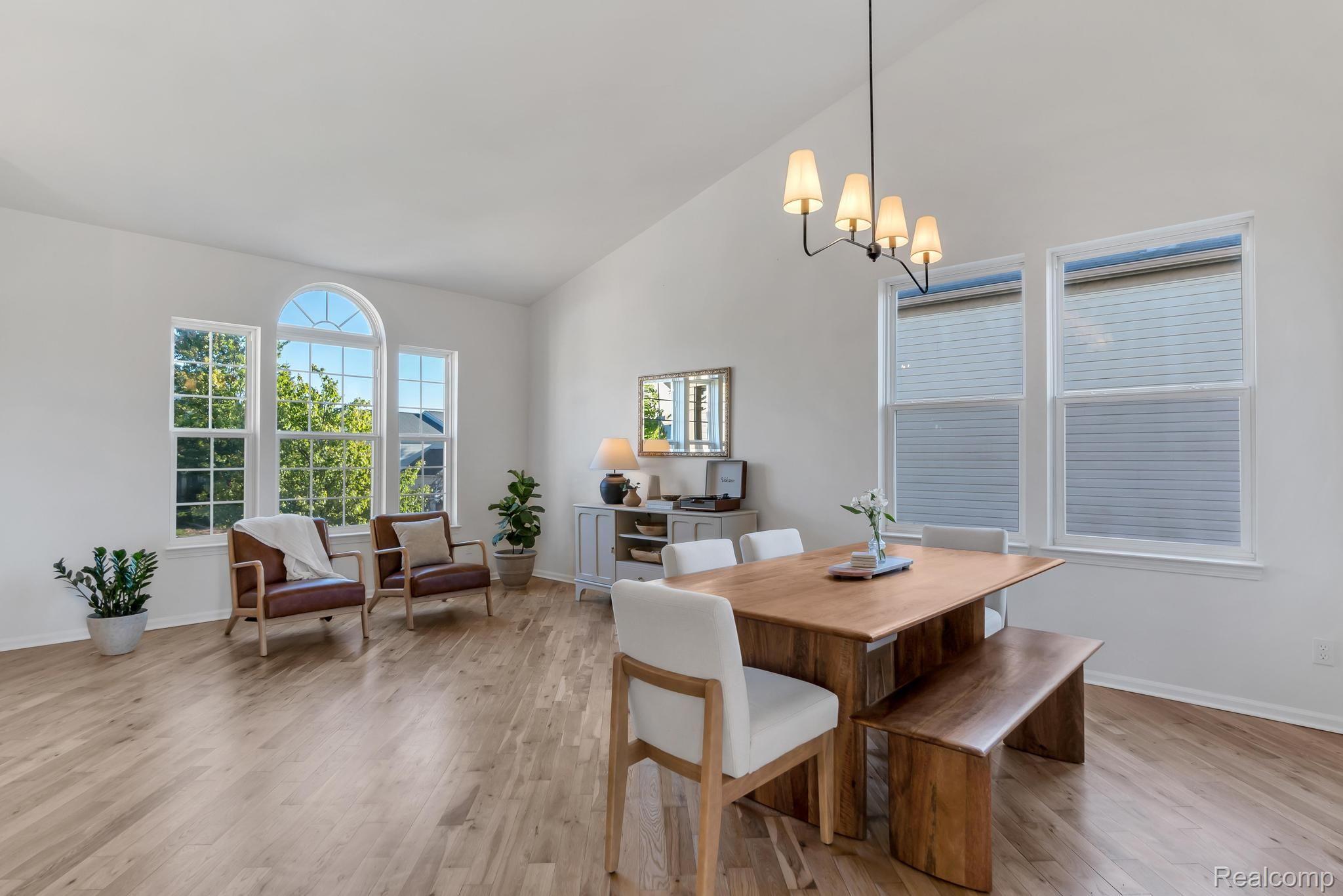 863 Deer Run Lake Road Holly, MI 48442 - Photo 6 of 33 Dining Room View