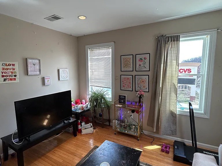 84 May Street, Unit 2 Worcester, MA 01602 - Photo 2 of 8