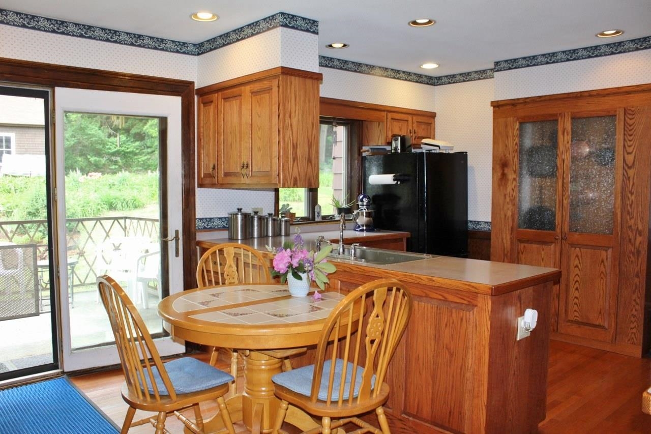 88 Summer Street Springfield, VT 05156 - Photo 13 of 37