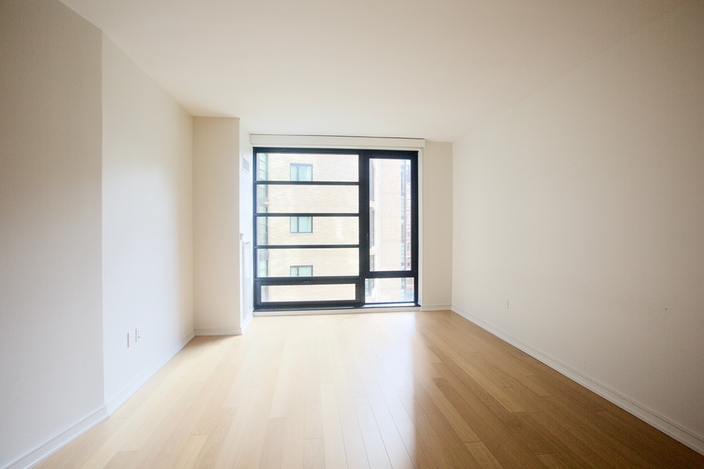 580 Washington Street, Unit 614 Boston, MA 02111 - Photo 6 of 18