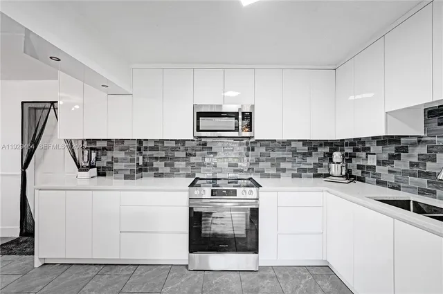 $398,000 | 1631 Northeast 32nd Street, Pompano Beach, FL 33064