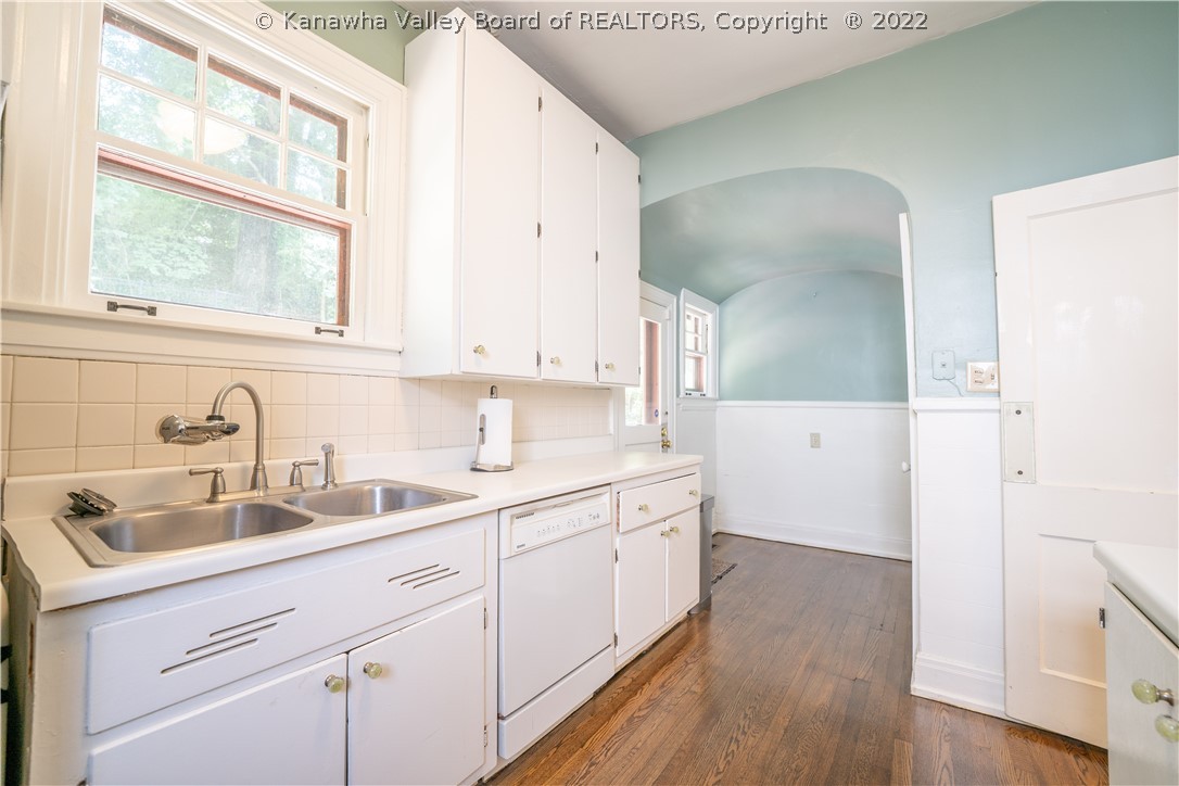 1004 Loudon Heights Road Charleston, WV 25314 - Photo 21 of 43 Gallery Image 21