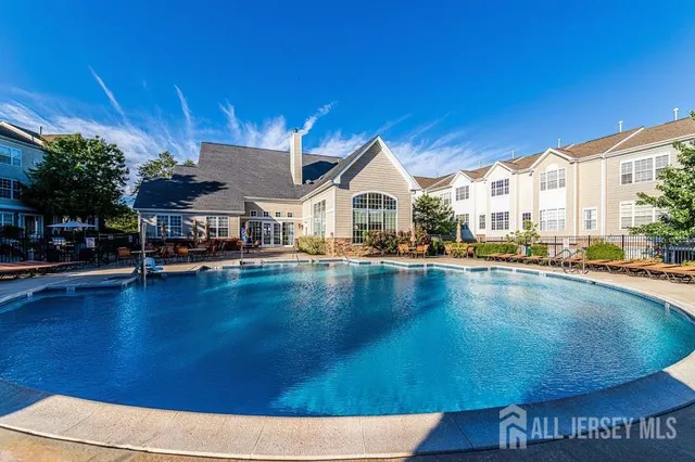 $2,256 | 13 Hughes Circle, Parlin, NJ 08859