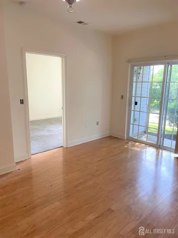 $2,256 | 13 Hughes Circle, Parlin, NJ 08859