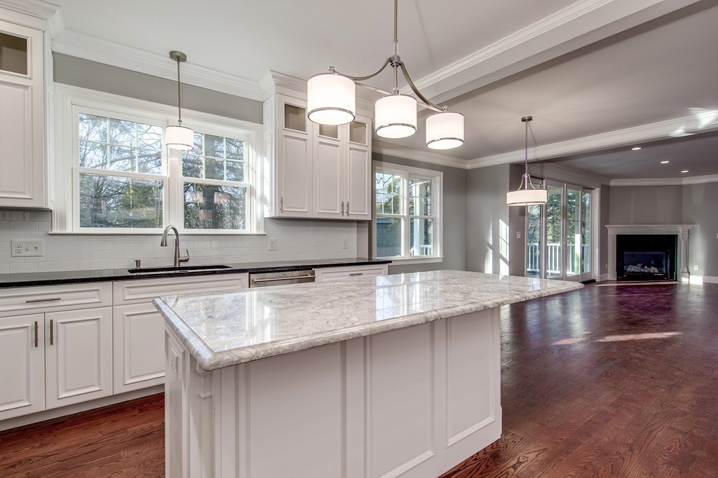 305 Warren Street Needham, MA 02492 - Photo 4 of 8 Gallery Image 4