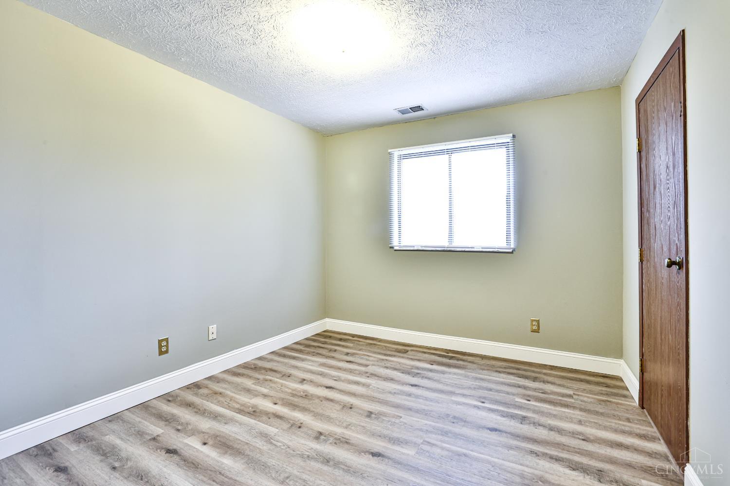 535 Davis Road, Unit 2 Cincinnati, OH 45255 - Photo 18 of 34 Gallery Image 18