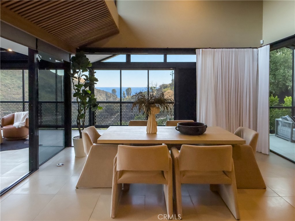 21656 Las Flores Heights Road Malibu, CA 90265 - Photo 10 of 71