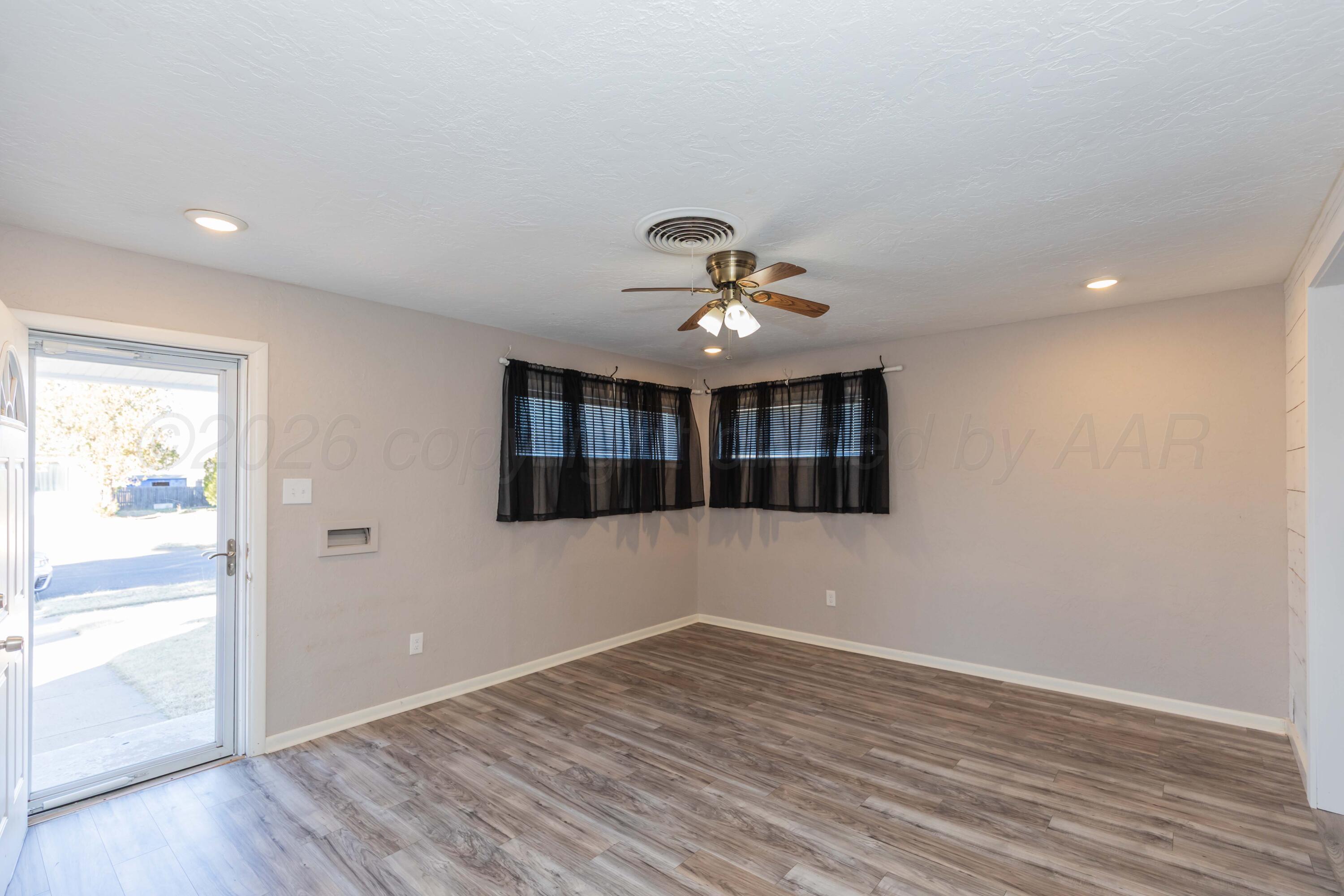 4003 South Hayden Street Amarillo, TX 79110 - Photo 8 of 29 LIVING ROOM VIEW 1