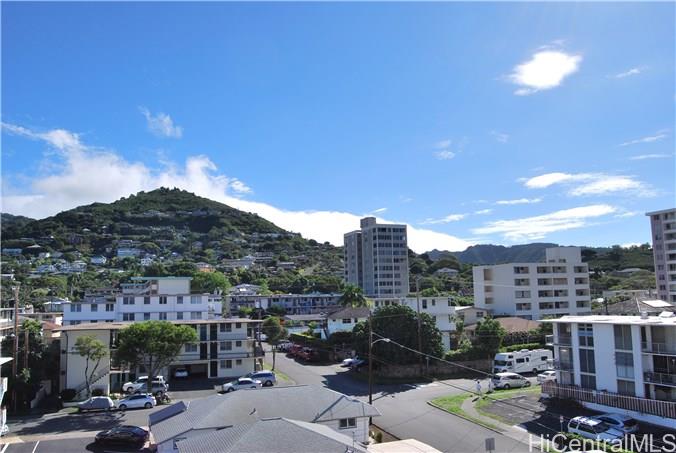 1718 Anapuni Street, Unit 502 Honolulu, HI 96822 - Photo 8 of 9 a view of a city