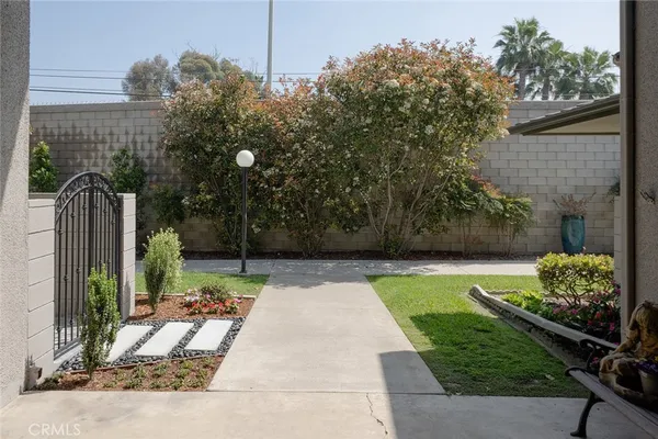 $345,000 | 1980 McKinney Way, Seal Beach, CA 90740