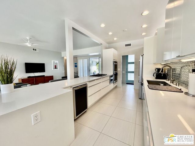 $8,000 | 306 Desert Lakes Drive, Palm Springs, CA 92264