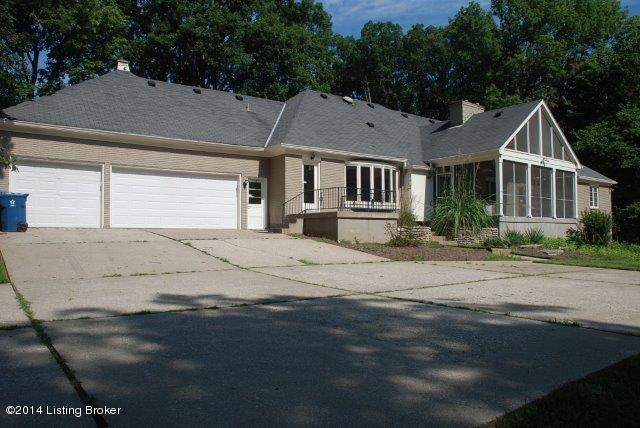 605 Flat Rock Road Louisville, KY 40245 - Photo 5 of 48 DSC_0907