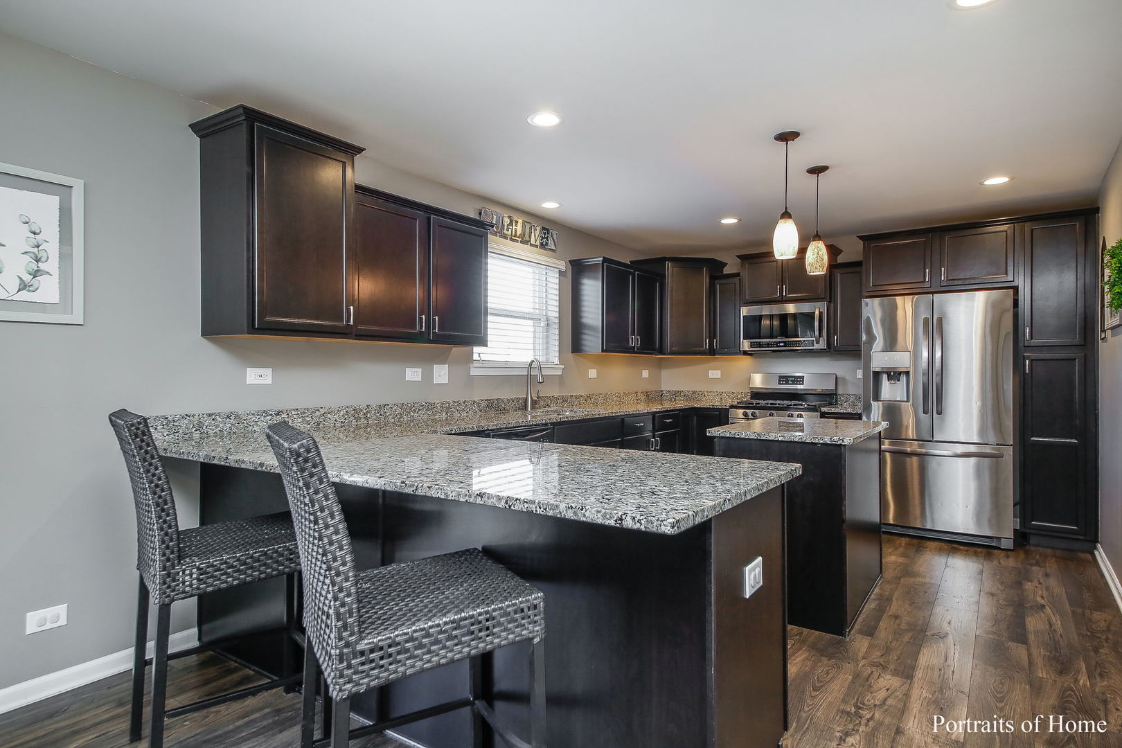 2032 Rownham Hill Road New Lenox, IL 60451 - Photo 2 of 25
