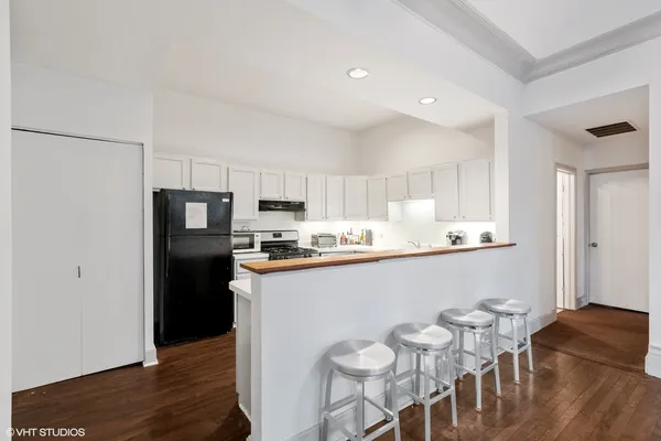 $4,000 | 1200 West Webster Avenue, Unit 2, Chicago, IL 60614