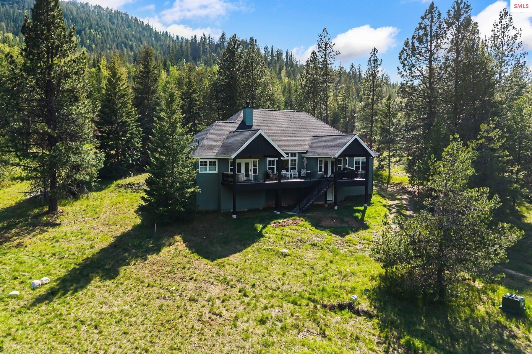 261 Hawkwind Trail Cocolalla, ID 83813 - Photo 2 of 100 Gallery Image 2