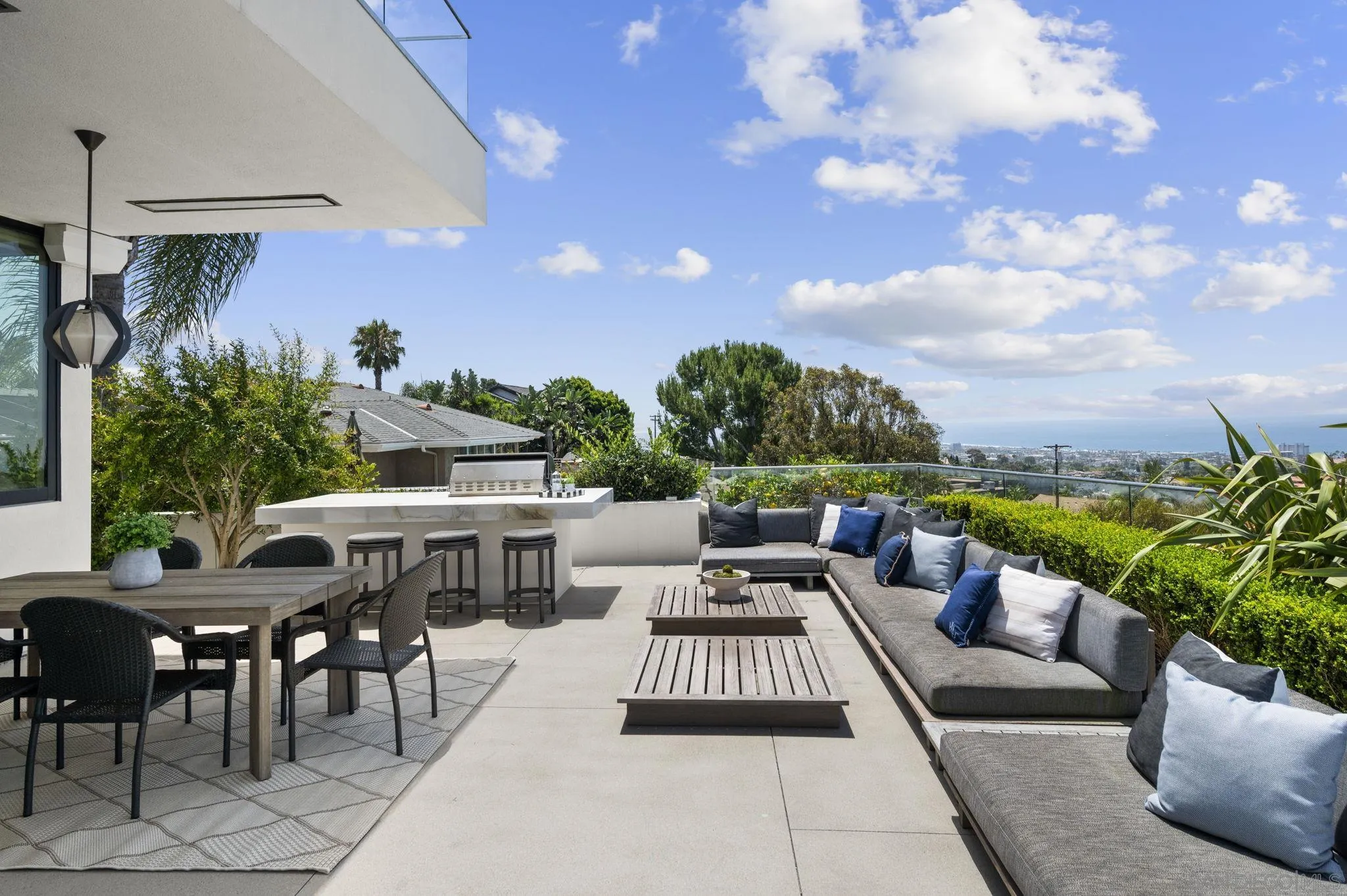 5594 Soledad Road La Jolla, CA 92037 - Photo 14 of 33
