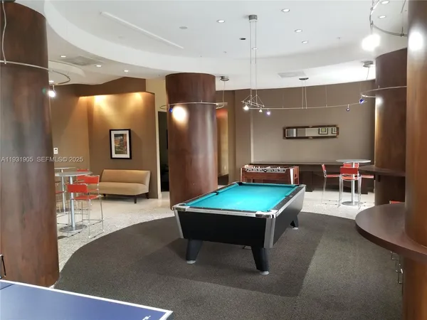 $4,800 | 4001 South Ocean Drive, Unit 4J, Hollywood, FL 33019